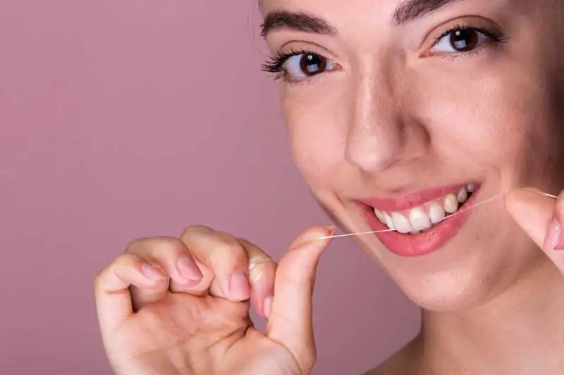 Flossing-vs.-Not-Flossing-Which-One-is-Better
