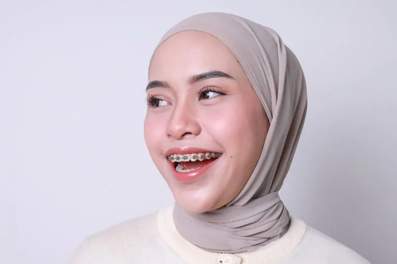 Apakah Pasang Behel Sakit Intip Faktanya di Sini wallpaper